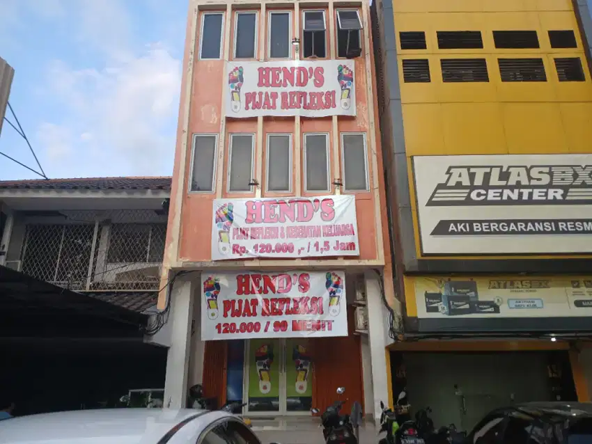Dibutuhkan Terapis  Refleksi dan Massage Wanita