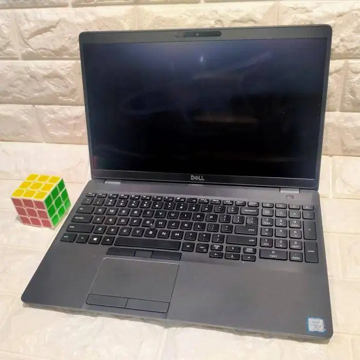 Laptop dell latitude 5501 core i5 gen 9 ddr4 16 gb ssd 512 gb  Z-RTA