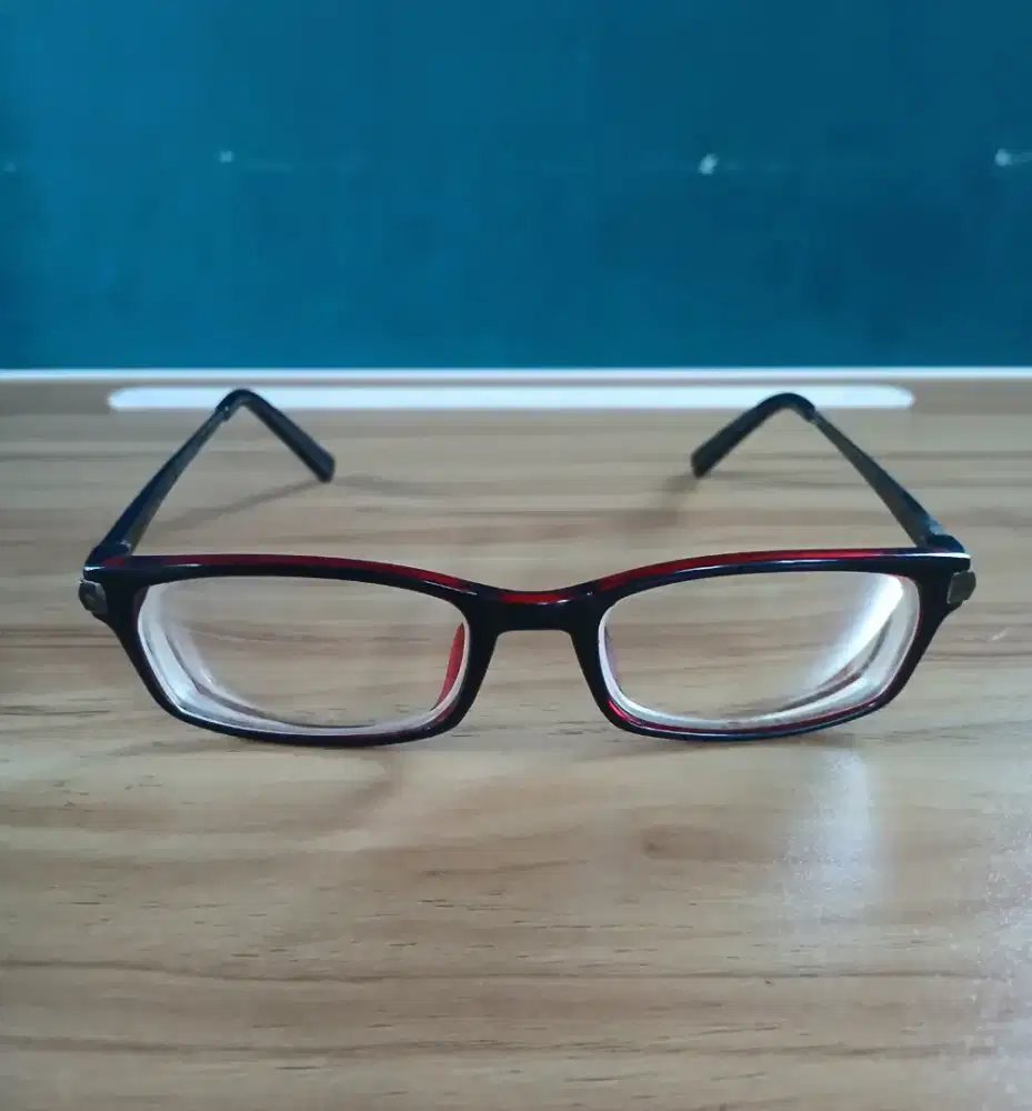 Kacamata Calvin Klein Made In Italy