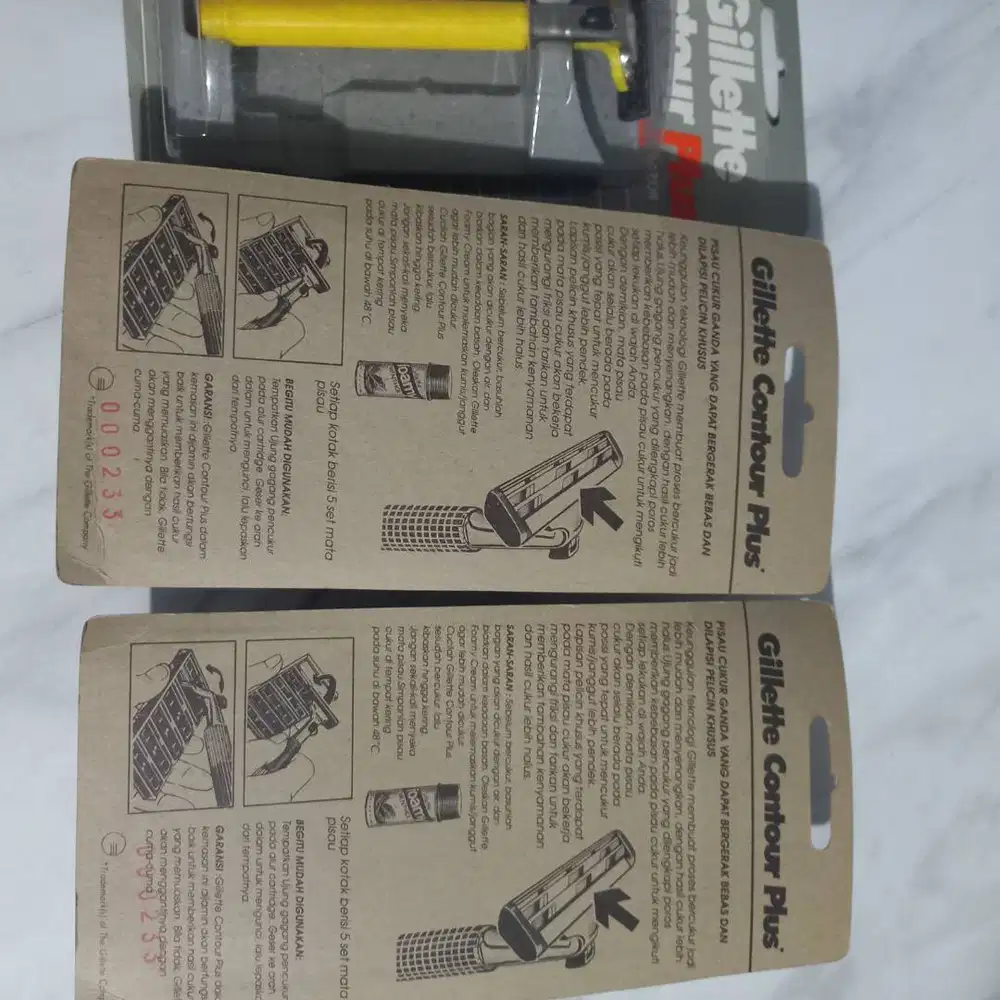 Pisau Cukur Gillette Contour