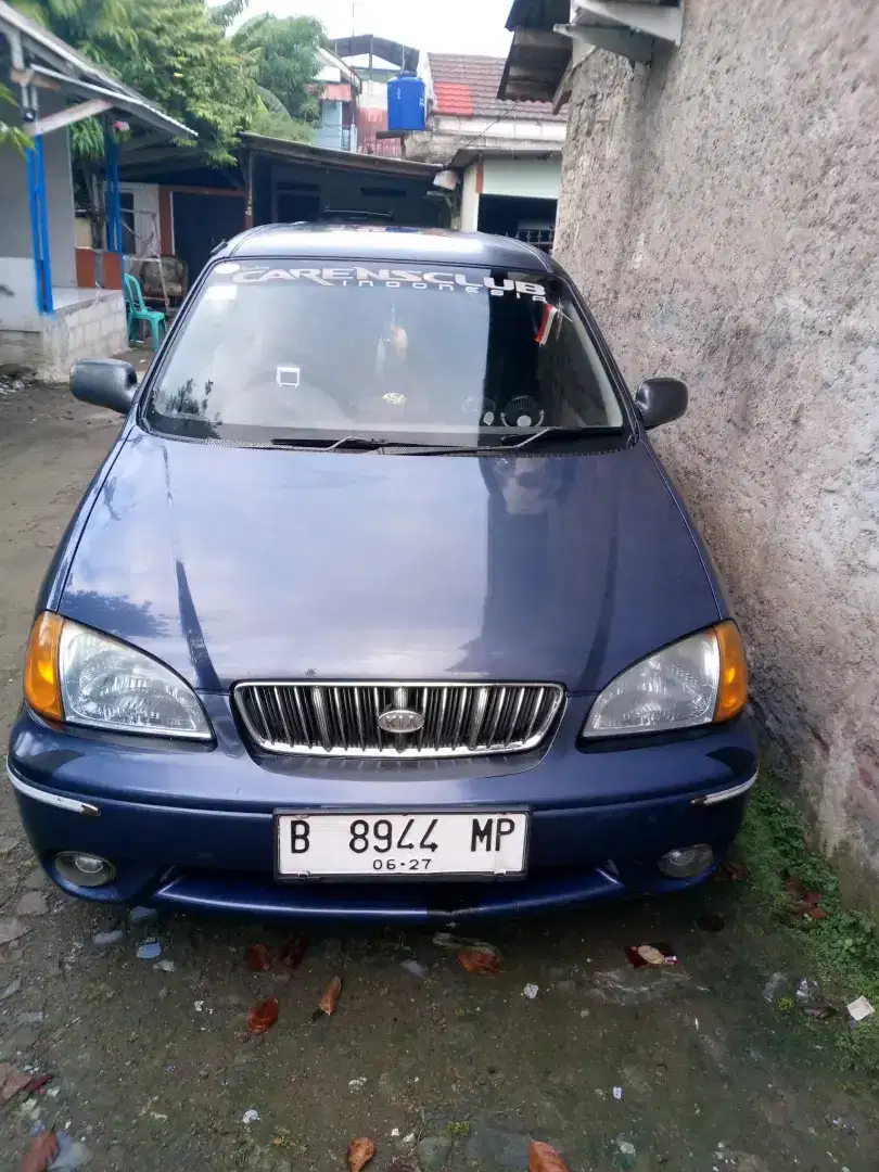 Jual mobil bekas KIA Carens 1