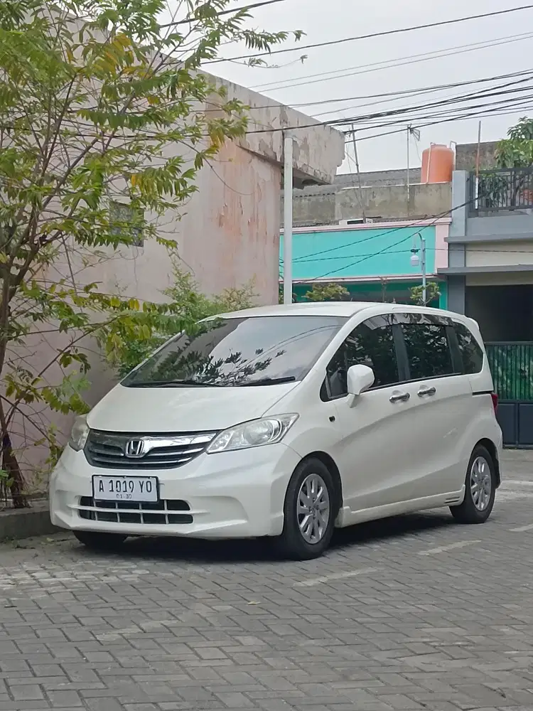 Honda Freed 2013 Bensin