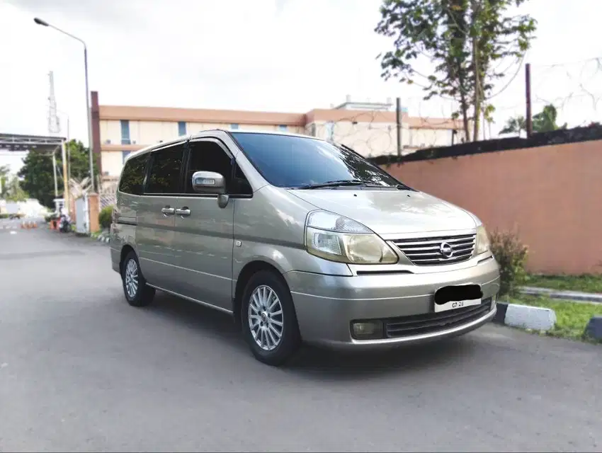 [DIJUAL] Nissan Serena HWS 2009 AT – Siap Pakai, Nyaman Buat Keluarga!