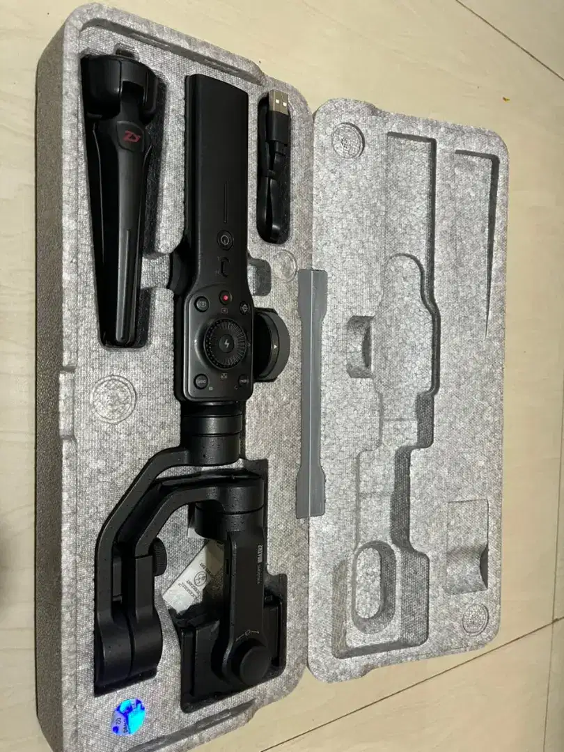 DiJual Stabillizer Gimbal Zhiyun Smooth 4