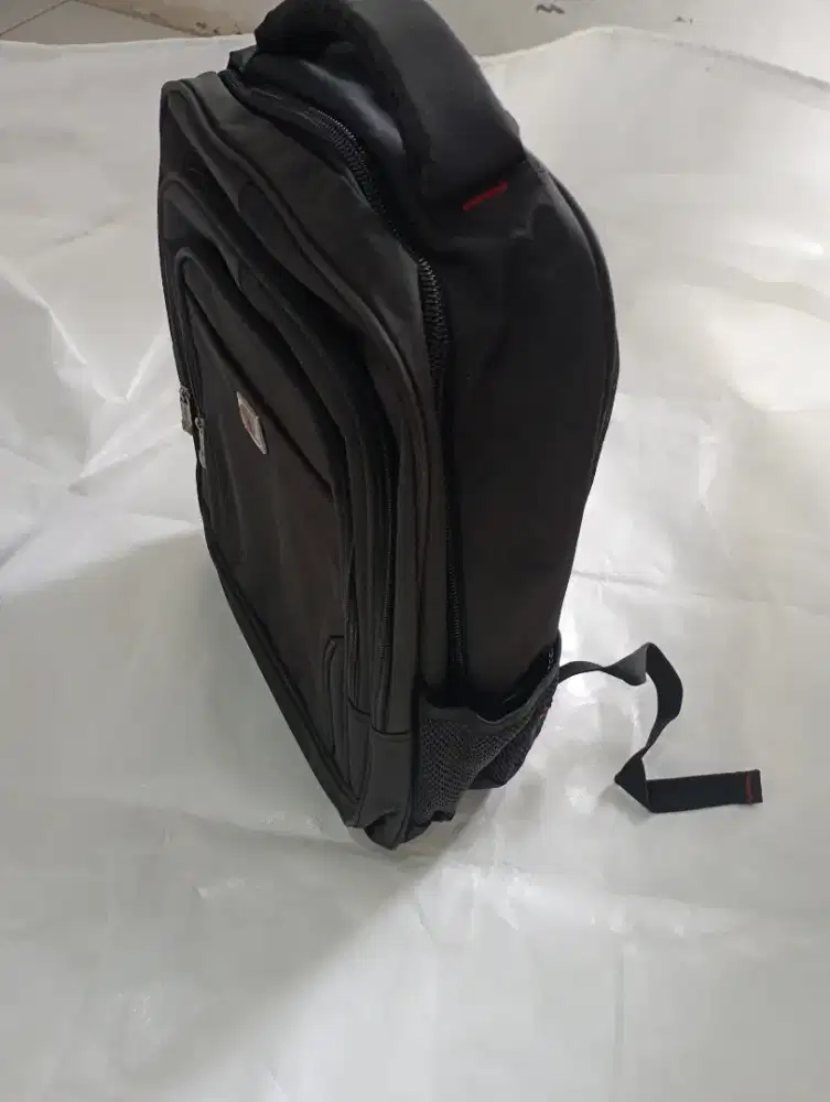 Tas Polo Pria Hitam