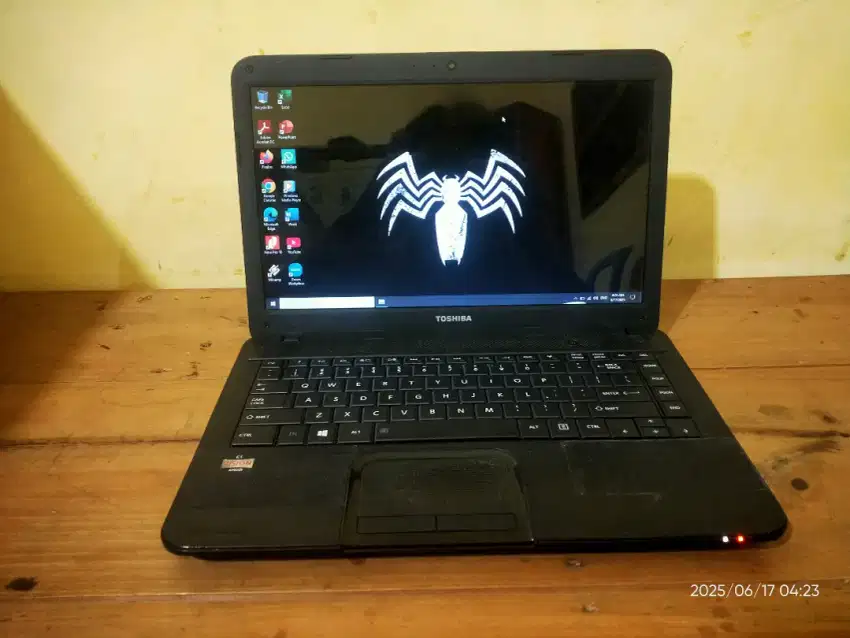 Laptop Toshiba Amd E1