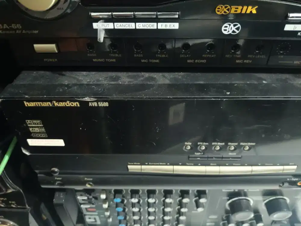 Jl ampli Home theathre Harman Kardon AVR 5500 originalmls