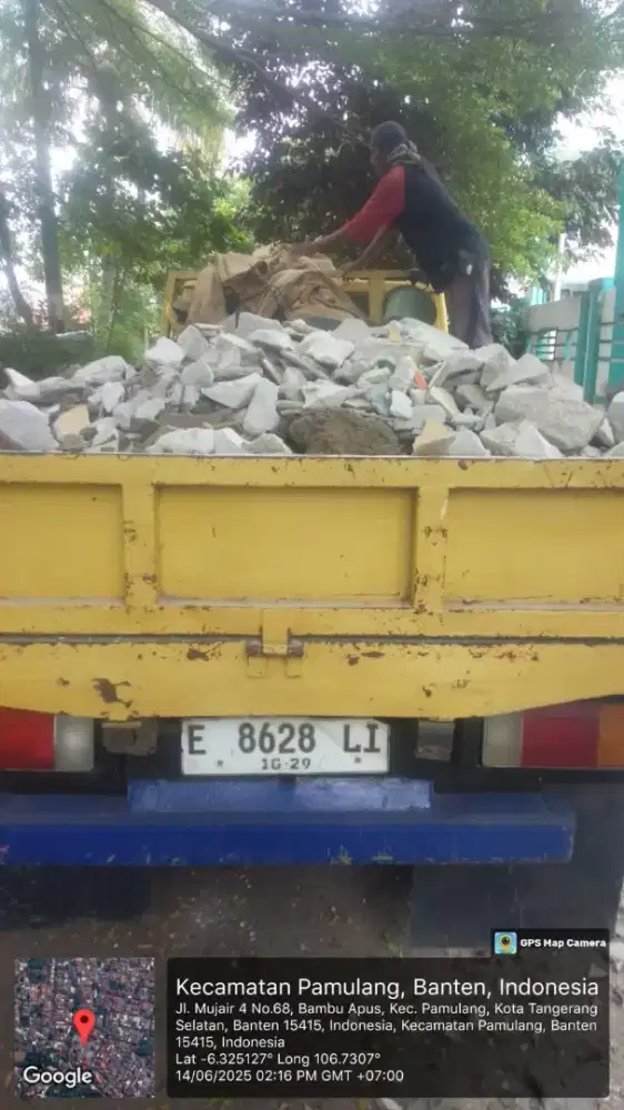 Jasa urugan dan buang puing