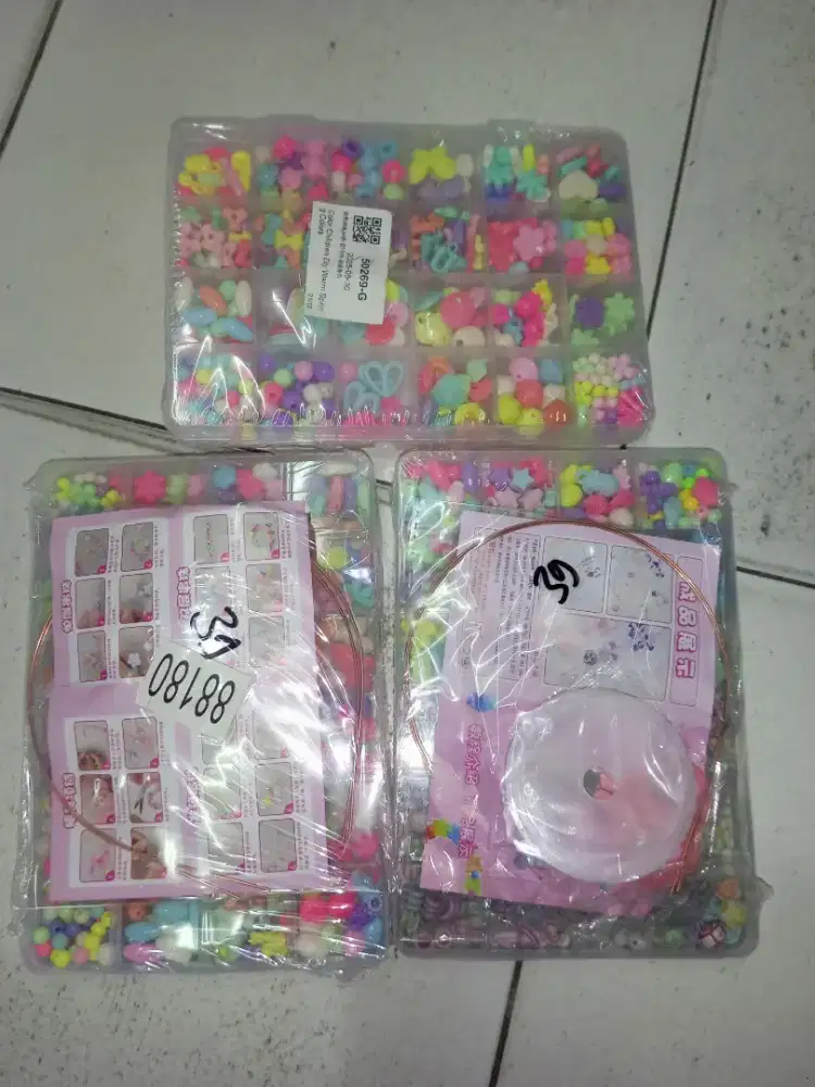 Mainan Anak Manik Manik Set