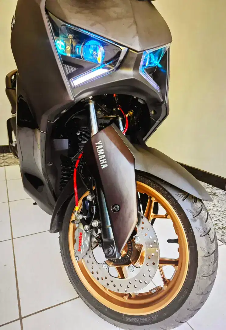 xmax tech max 2024 full modif
