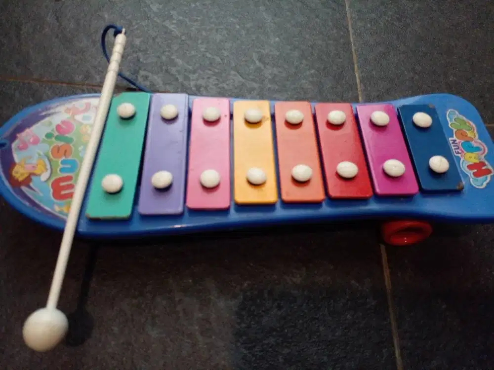 Alat Musik Pukul Kolintang Skateboard