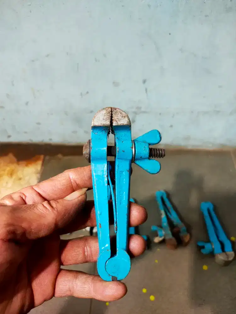 catok tangan 1in barang simpanan