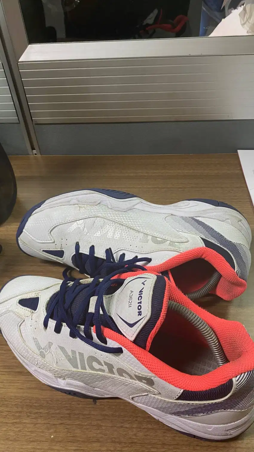 WTS Sepatu Badminton Victor A362II Size 42 (27 cm)