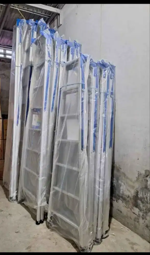 Tangga lipat almini kokoh