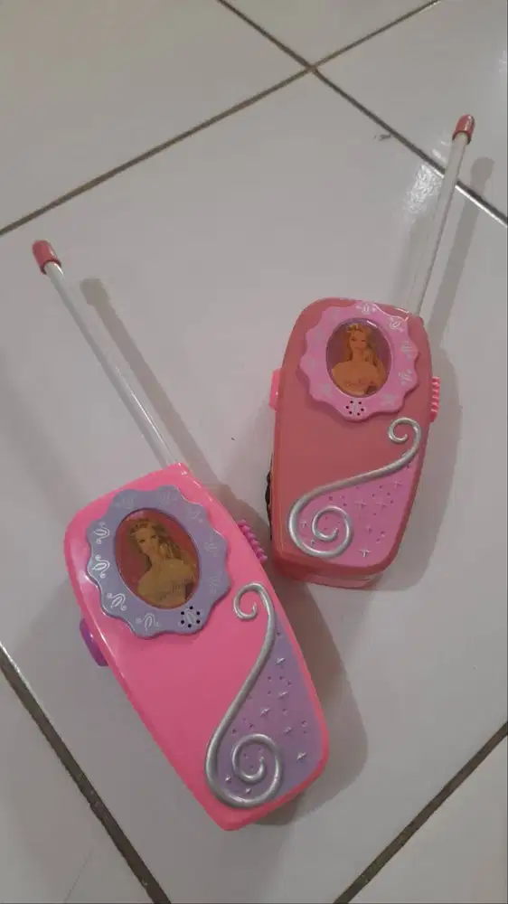 WALKIE TALKIE KARAKTER