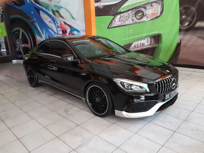 Km 30.000 Mercedes Benz CLA 200 AMG Line 2016 gress