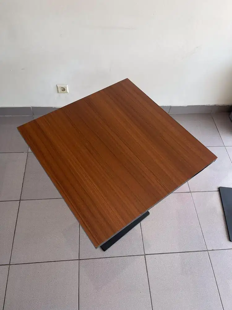 Meja Cafe Besi | Meja Resto Minimalis