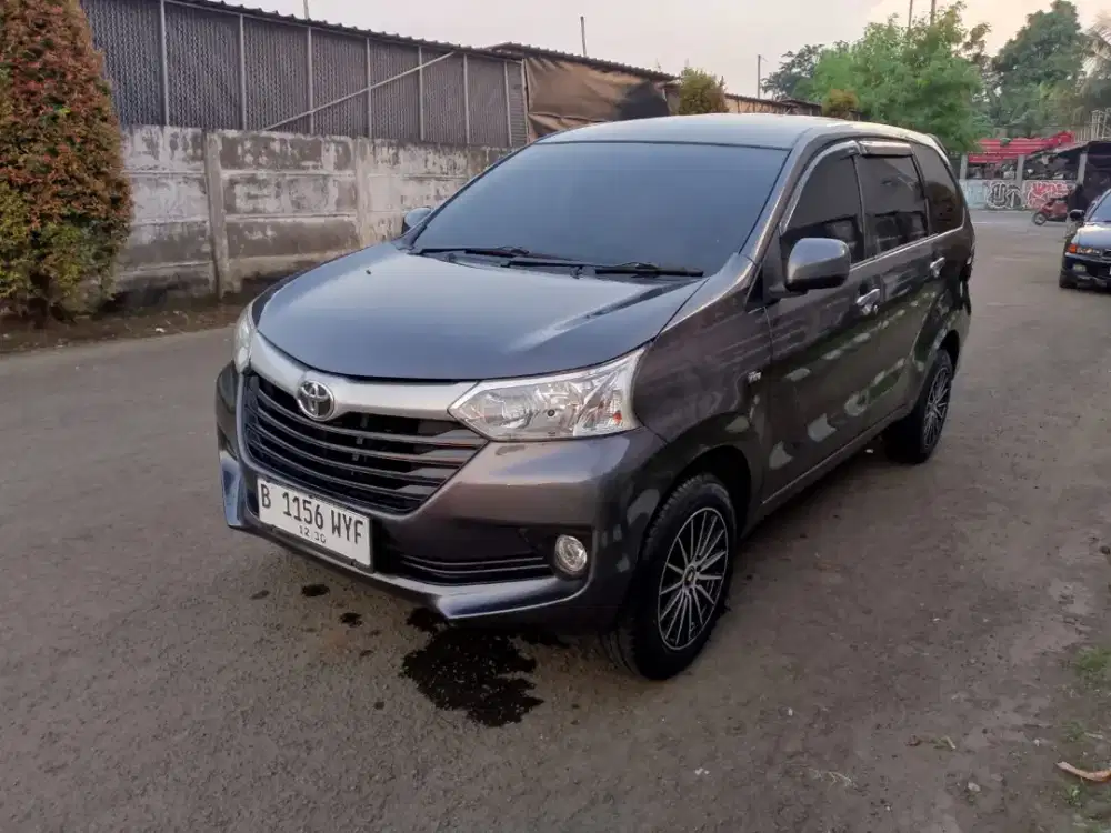 Toyota Avanza E 2016 AT, segar terawat
