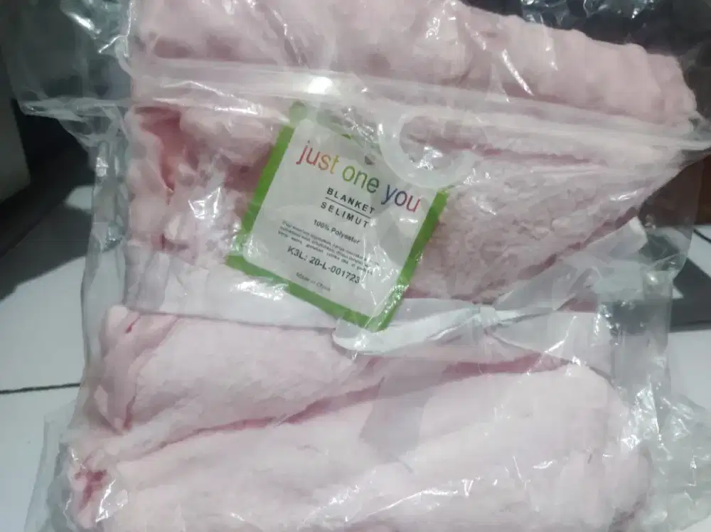 Selimut bayi fleece dot polos just one you