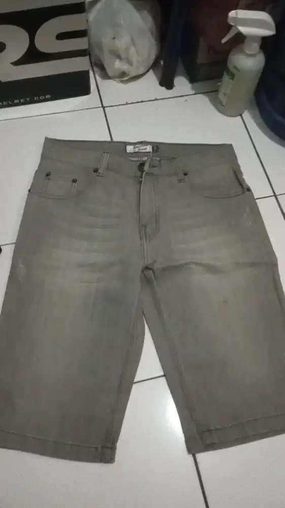 American size 32,LP: 43cm,kondisi baru,jual 100k