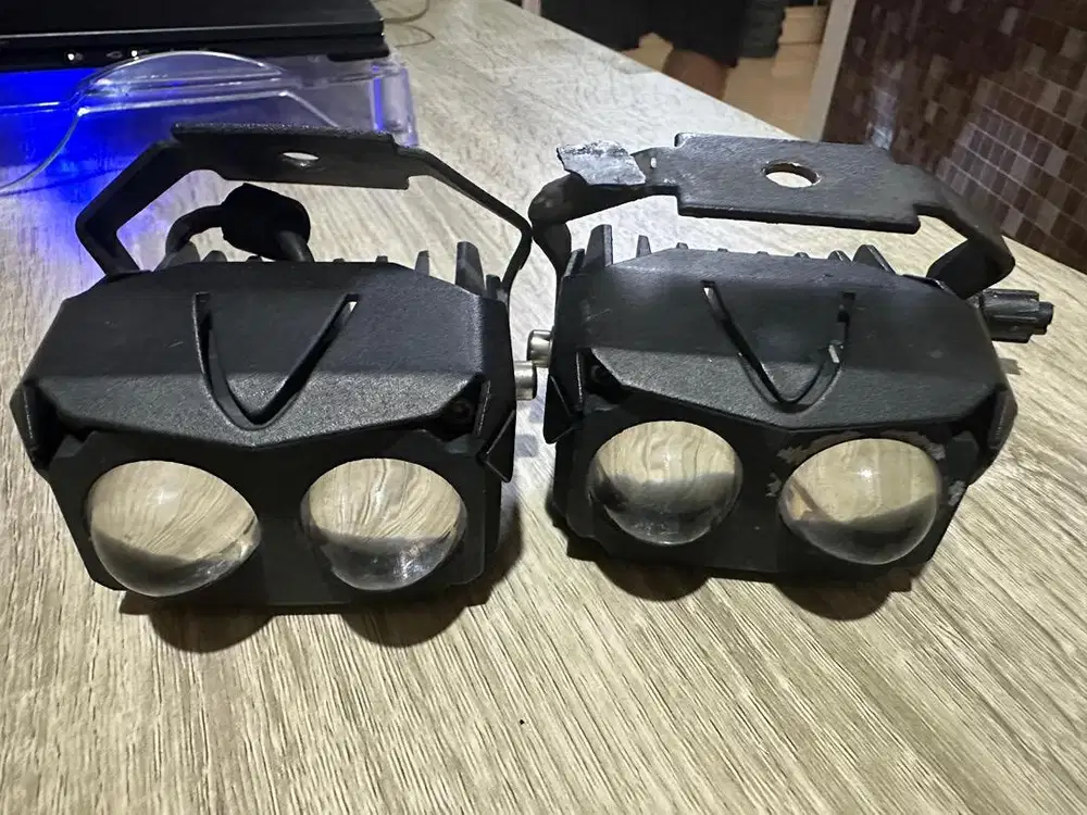 Lampu sorot/lampu tembak mobil atau motor preloved