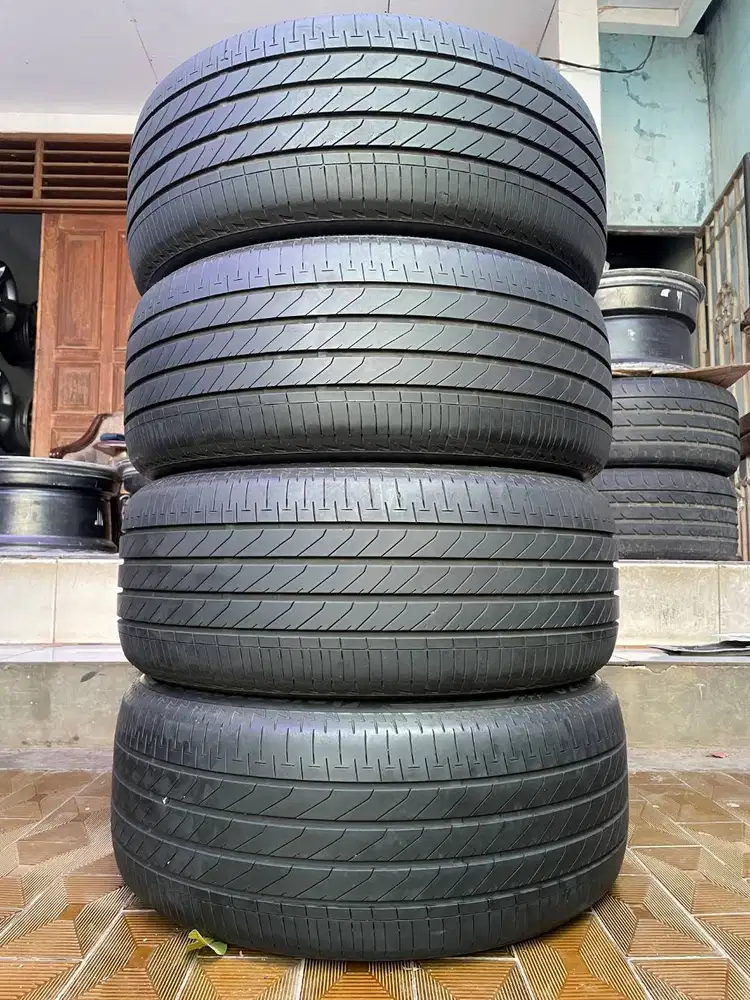 Ban Bridgestone Turanza T005a 225 50 r17 4Pcs