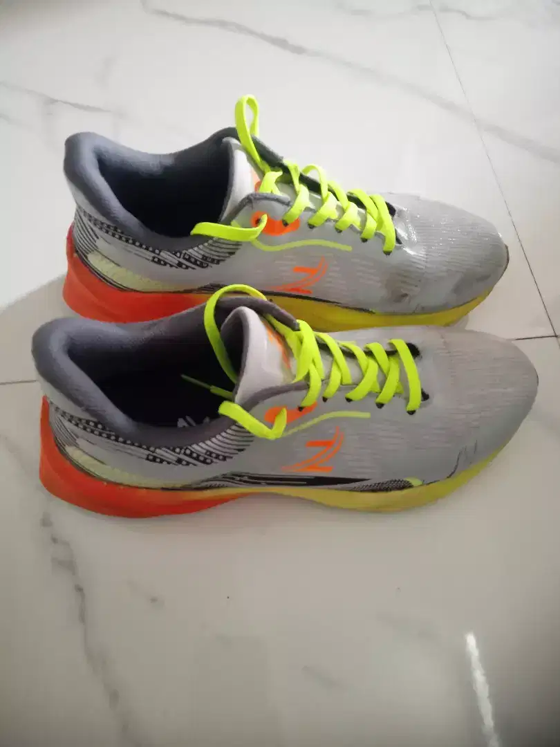 Sepatu zevil untuk running dll size40 fit39/40 aol msh tebal