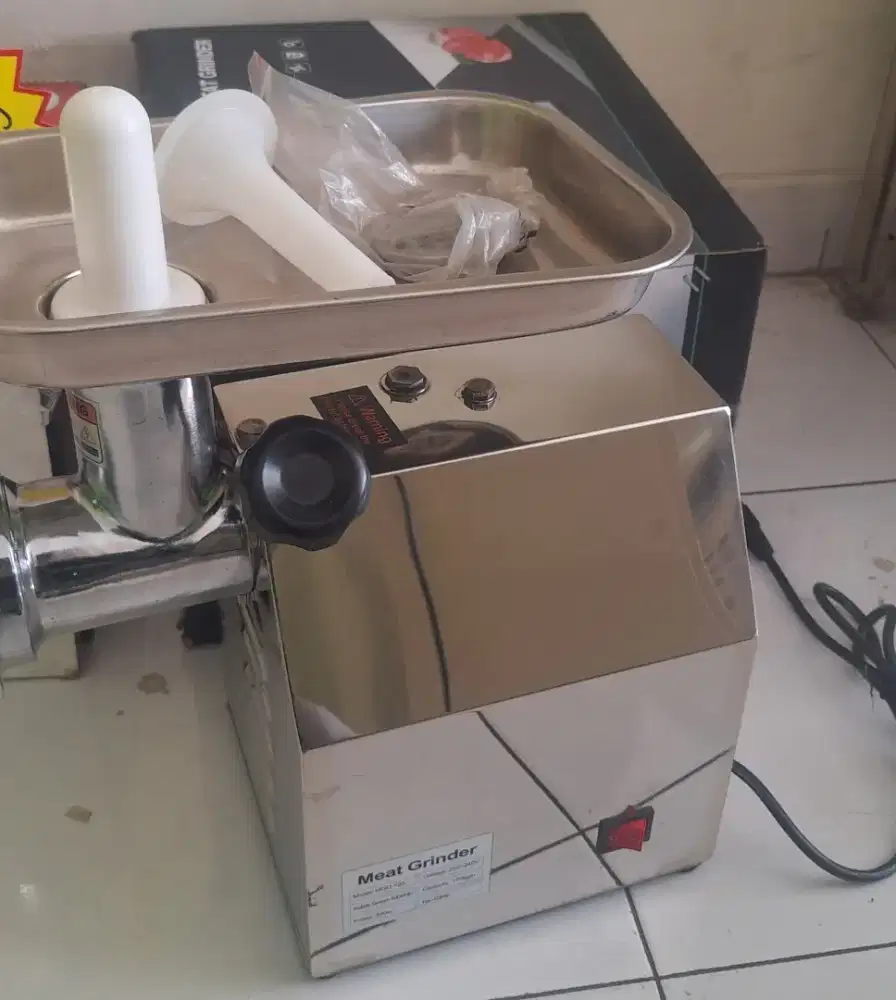Mesin Giling Daging Meat Grinder MGD-12A Penggiling
