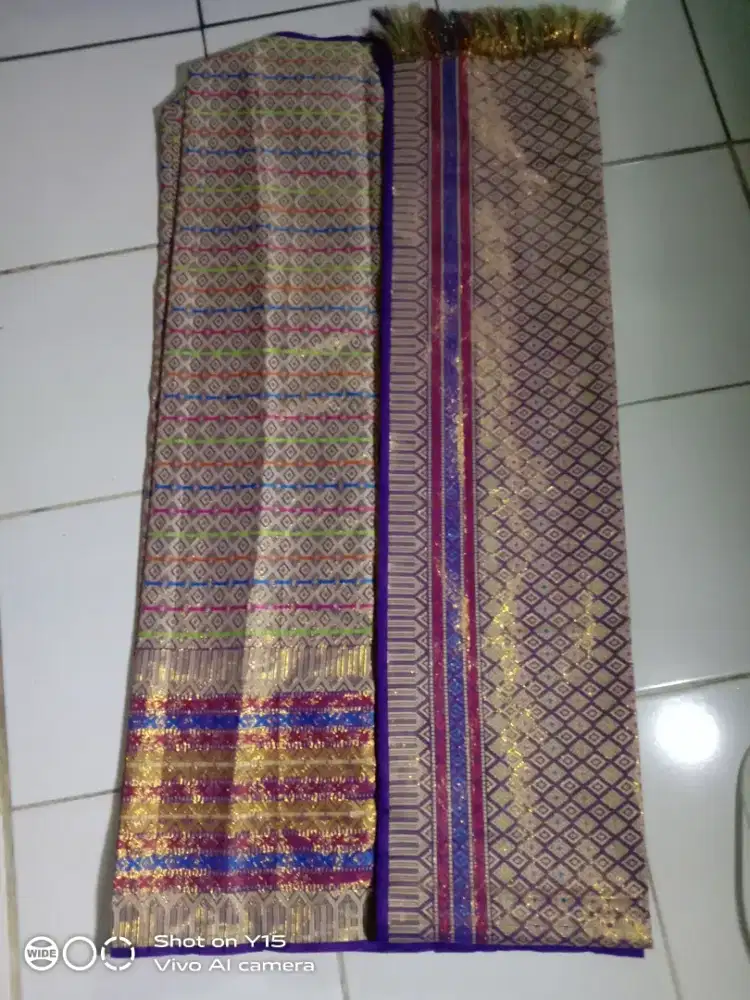 Dijual kain sarung  tenun dan selendang