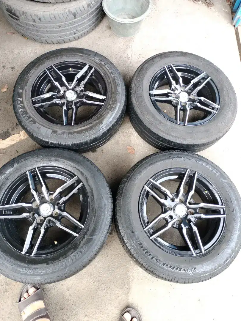 Velg ring 14 pcd 4x100/114,3 ban 185/70 R14 Avanza xenia
