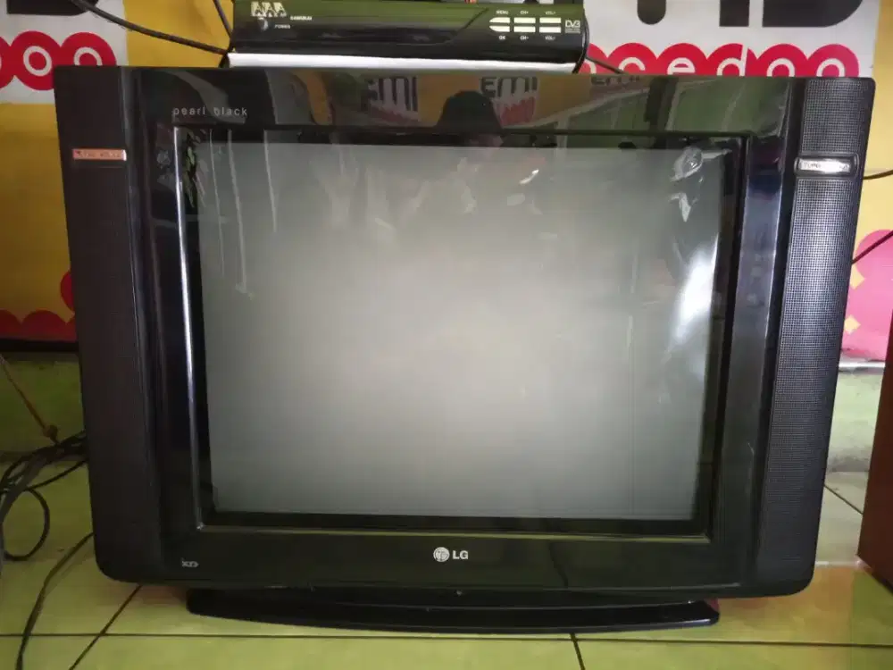 Tv LG pearl black 21in