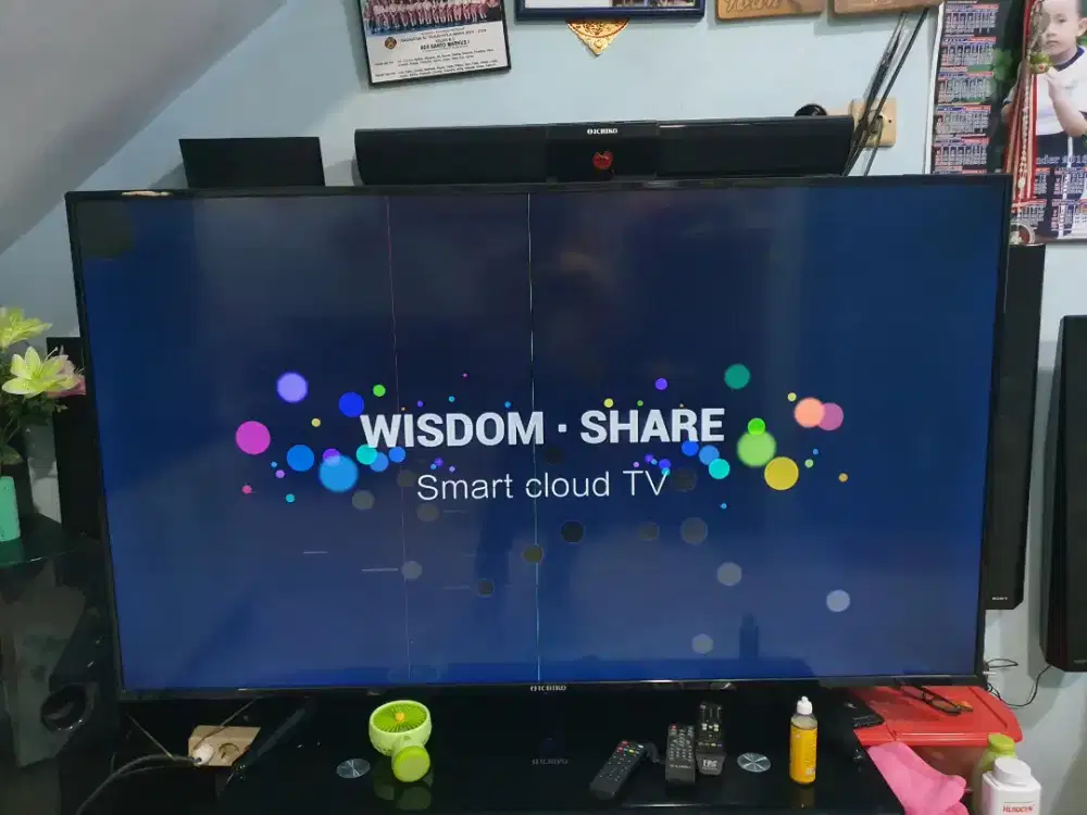 Televisi led ichiko 65 inch