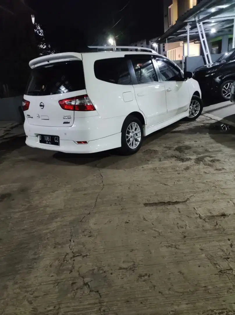 Nissan Grand Livina 1.5 HWS-AT 2014