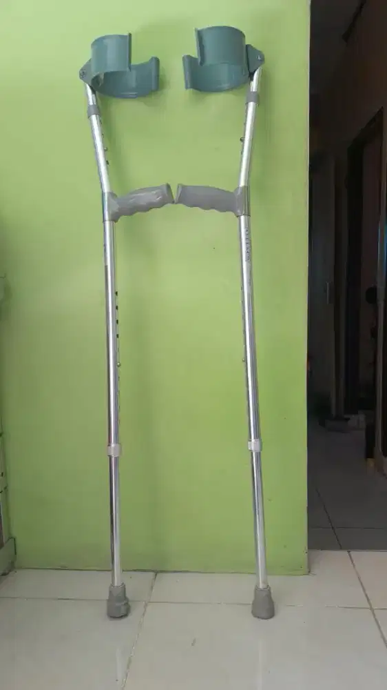 TONGKAT KRUK SIKU ELBOW ALAT BANTU JALAN
