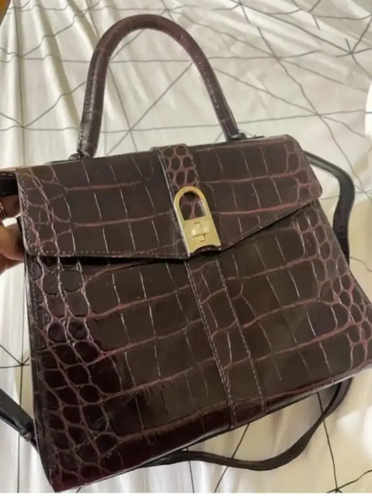 Tas merk beyond best kulit croco warna manggis