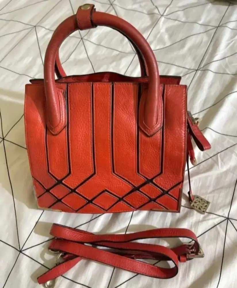 Tas KH design warna orange/merah cabe