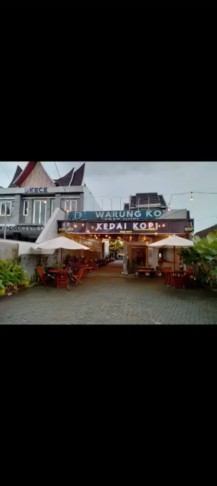 Cafe Poros Jalan Raya Dekat Exit Toll Singosari Malang Dijual Murah