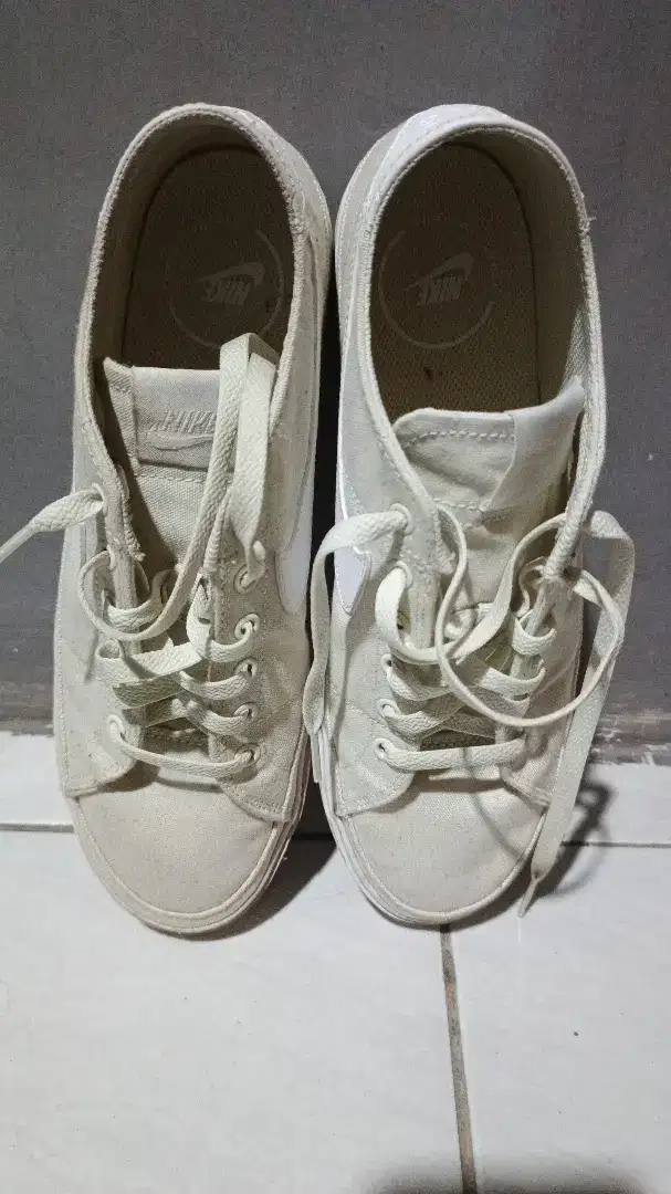 Dijual sepatu Nike