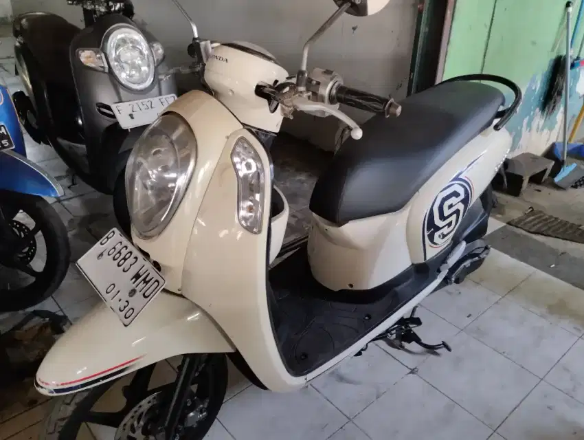 Honda Scoopy 2014