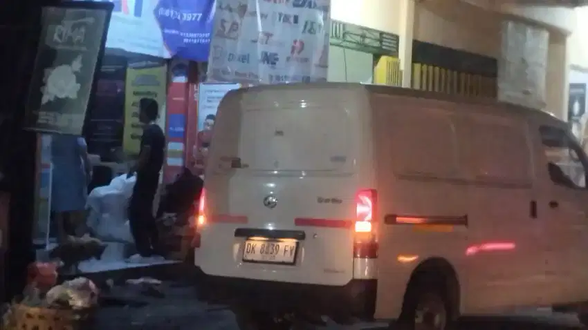 Over Usaha Logistik Di Glogor Carik