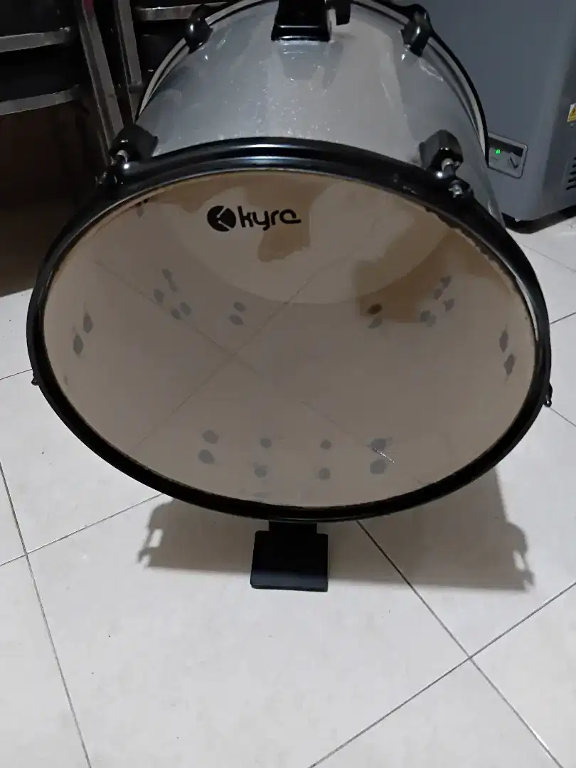 Kick bass kyre original 16