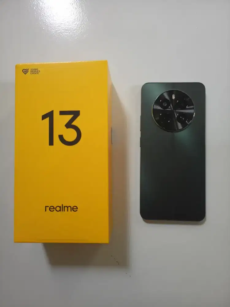 Realme 13 4G ram 8 gb 256 memori FULLSET ORI