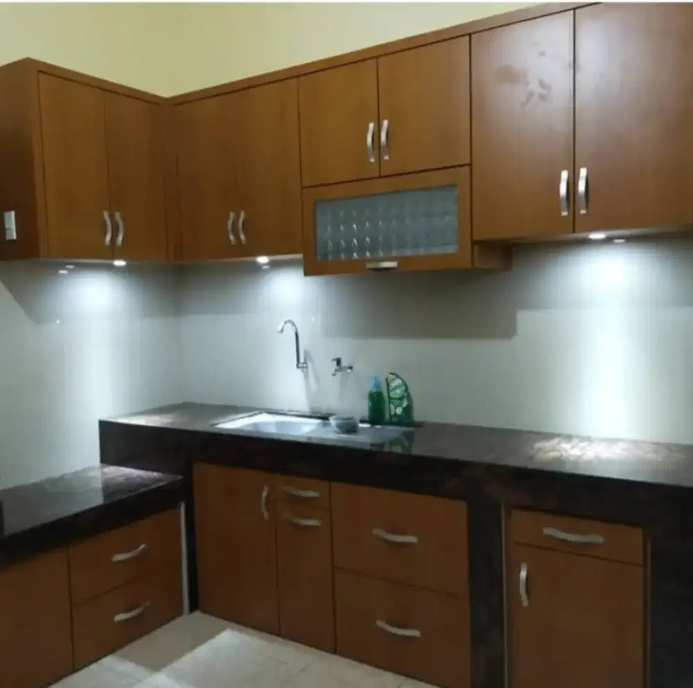 Lemari Gantung Kitchen Set