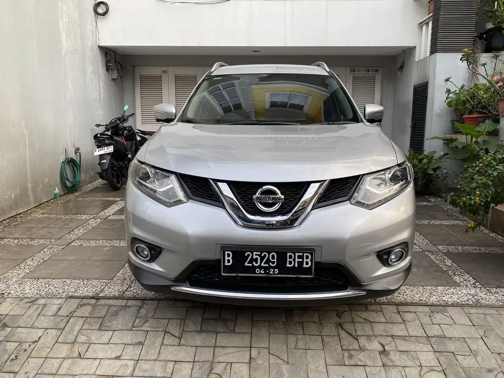 NISSAN XTRAIL LOW KM HARGA CASH