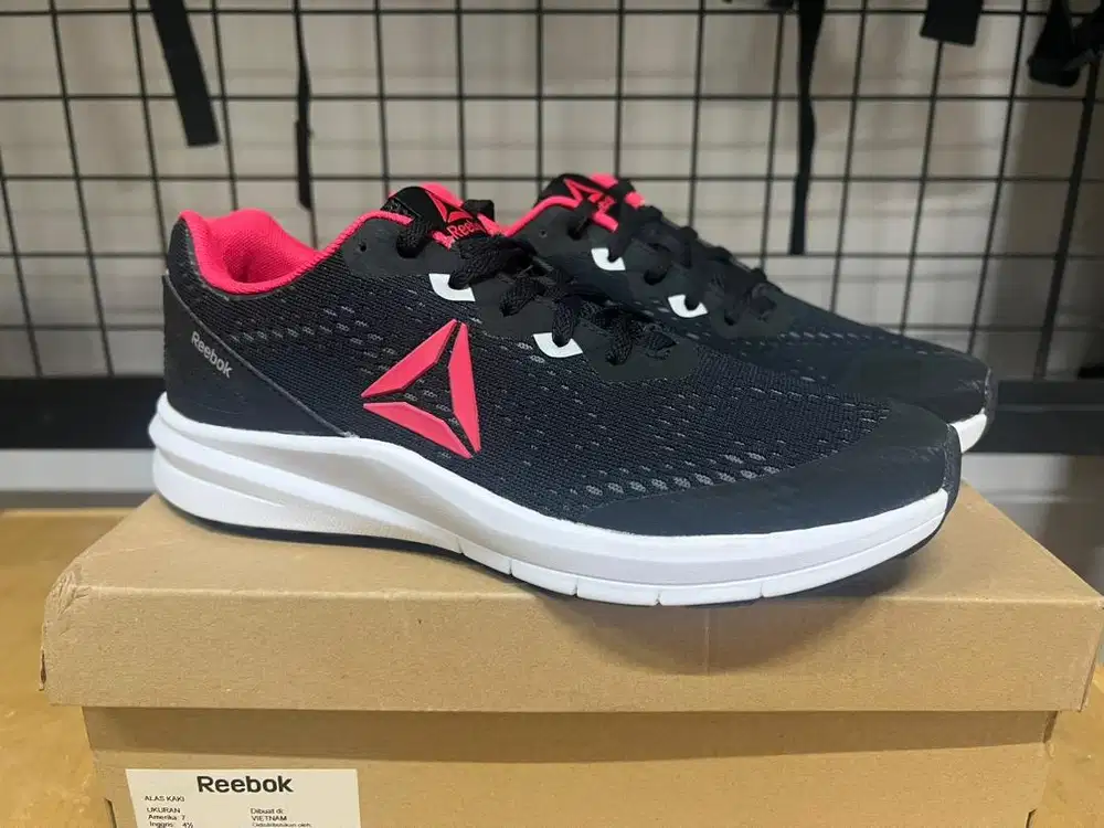Sepatu Reebok Runner 3.0 DV6142 Women Running Original
