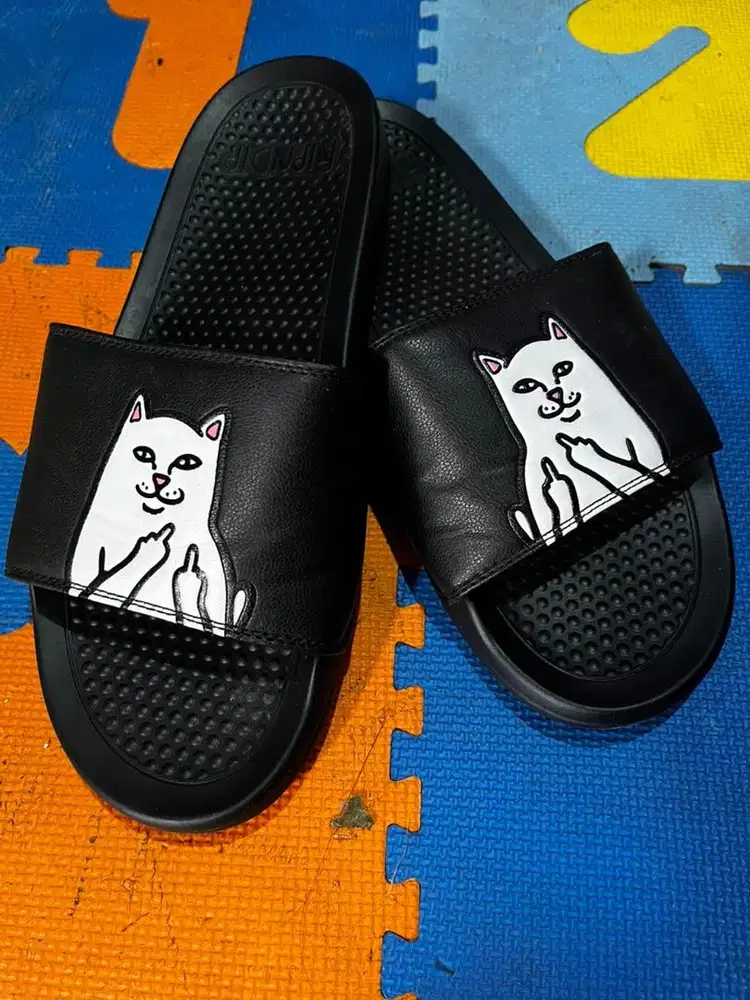 Sandal ripndip lord nermal