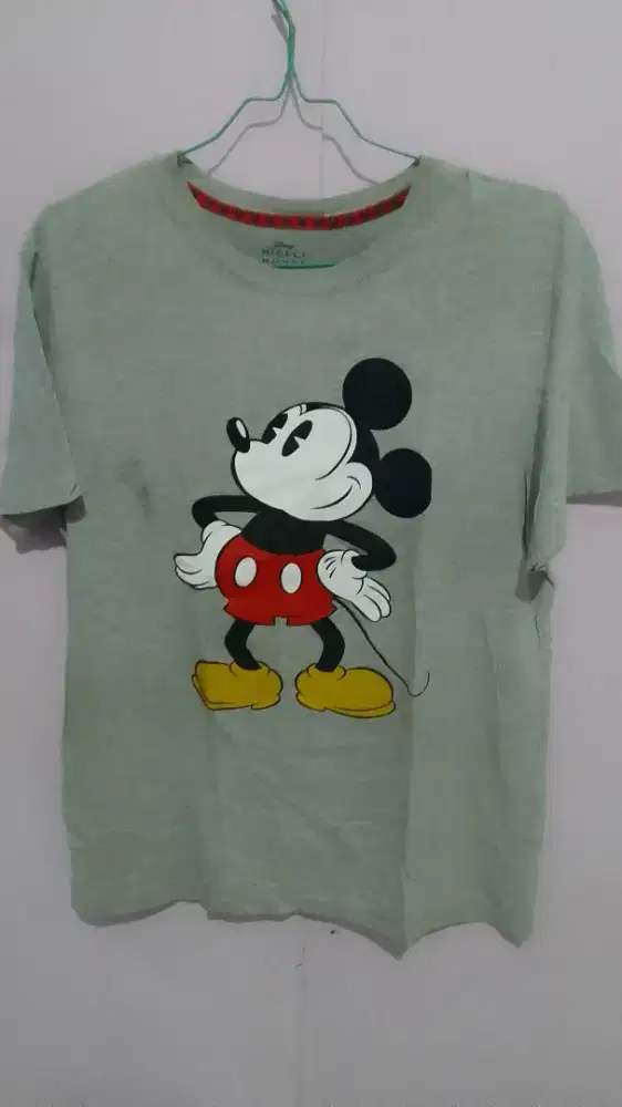 Unisex kaos orisinil Mickey mouse seken murah bagus