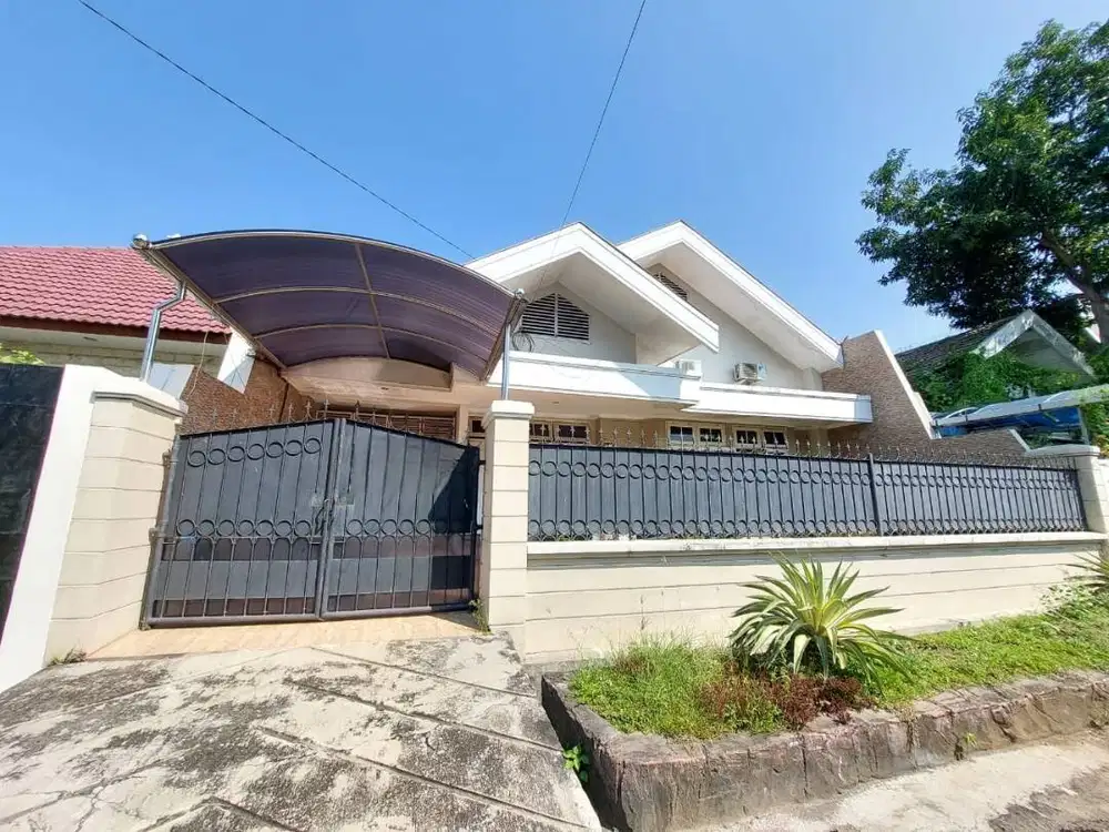 Dijual Rumah Bagus Terawat Dharmahusada Indah Utara dkt Galaxy Mall
