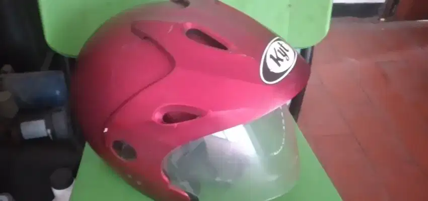 Helm Kyt Ukuran L Large Merah