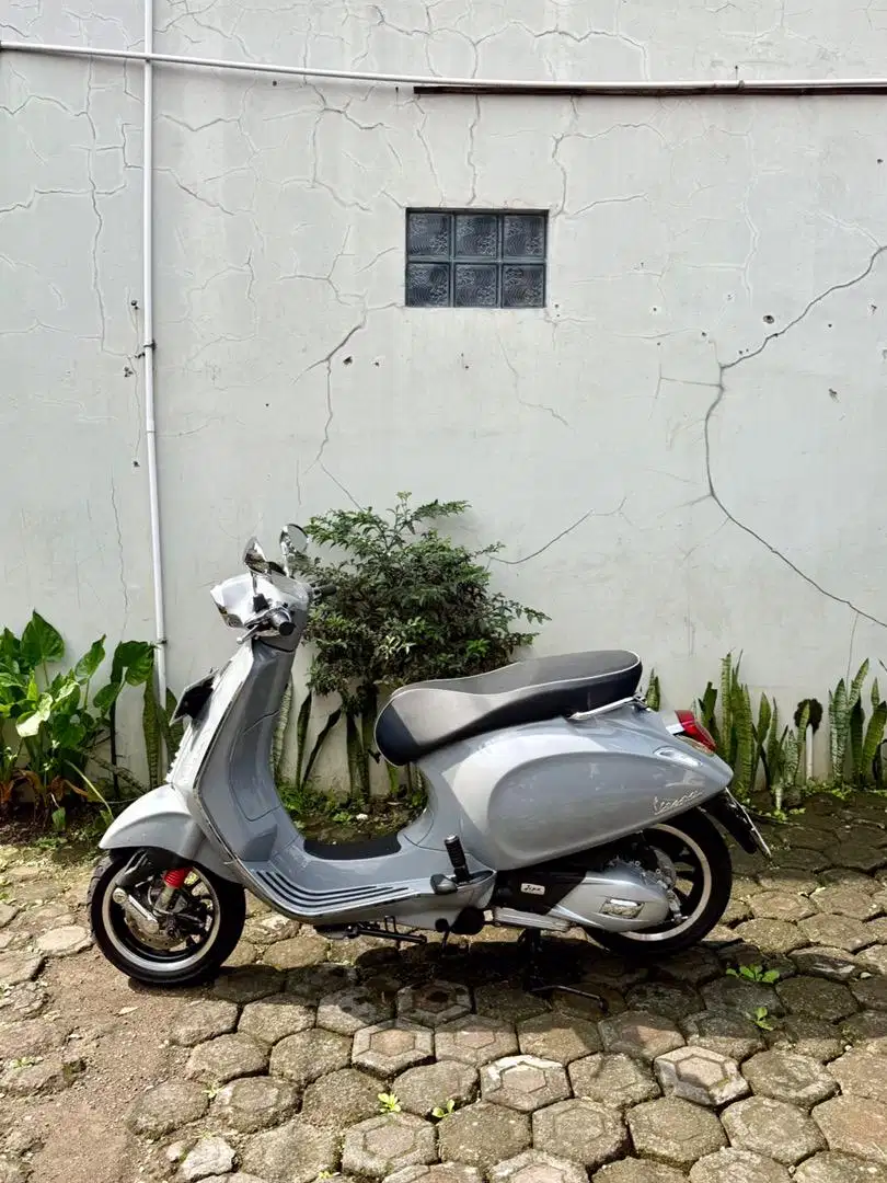 Vespa Sprint 2023